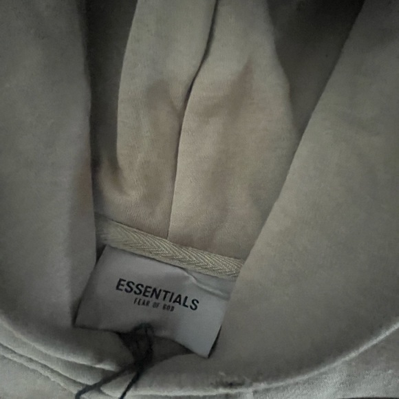 Essentials hoodie - Picture 2 of 6